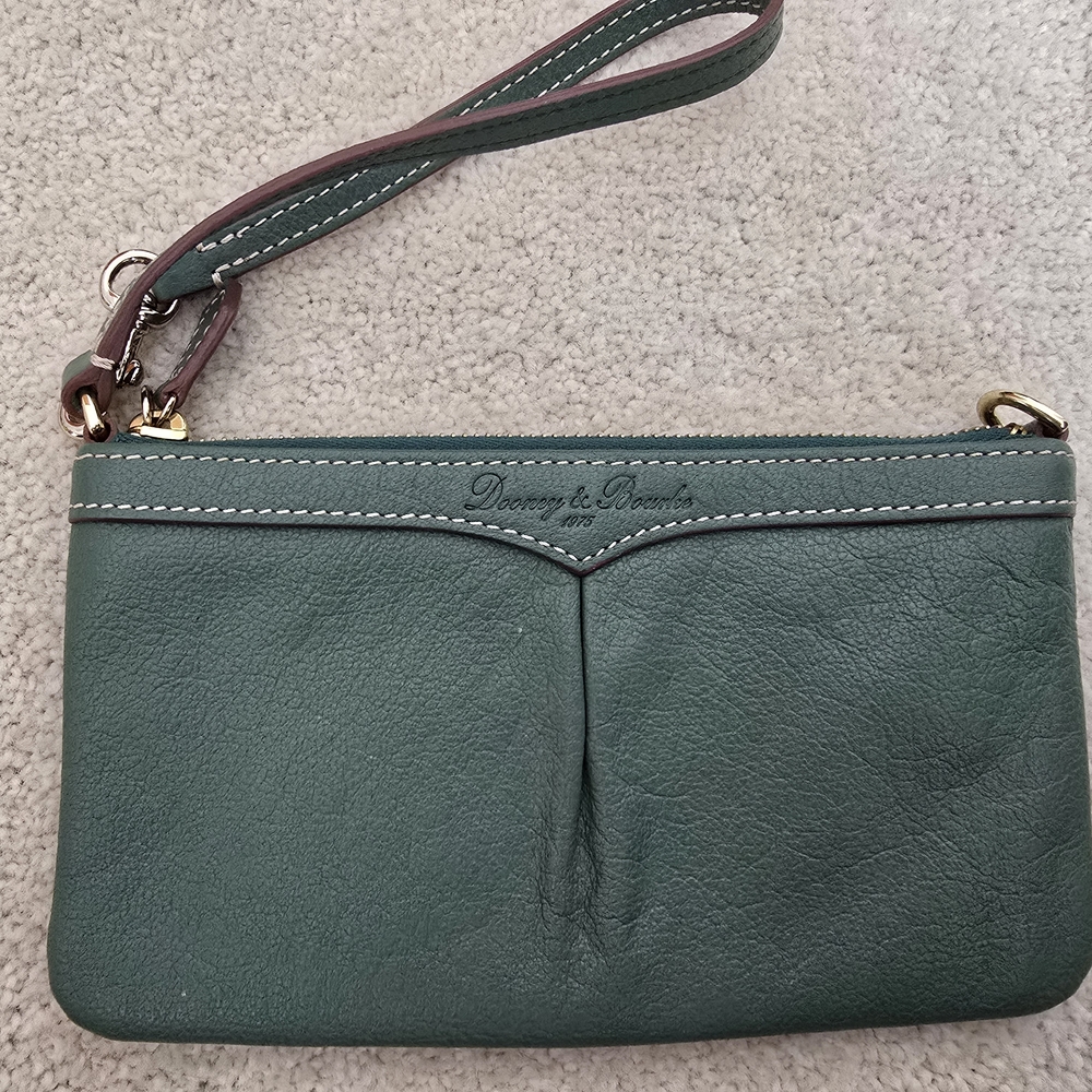 Dooney & Bourke Green Leather Wristlet